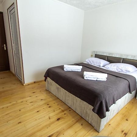 Katos Guesthouse Mestia Bagian luar foto